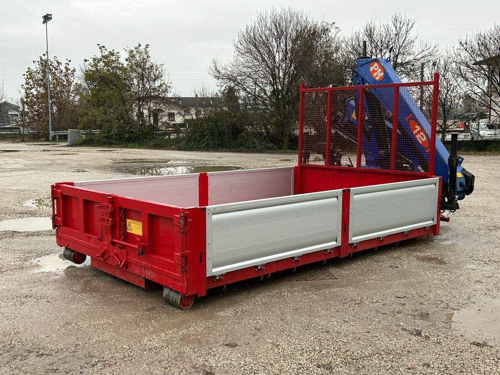 CONTAINER SCARRABILE NUOVO A PIANALE CON GRU - Kancalı konteyner: fotoğraf 5 CONTAINER SCARRABILE NUOVO A PIANALE CON GRU - Kancalı konteyner: fotoğraf 5