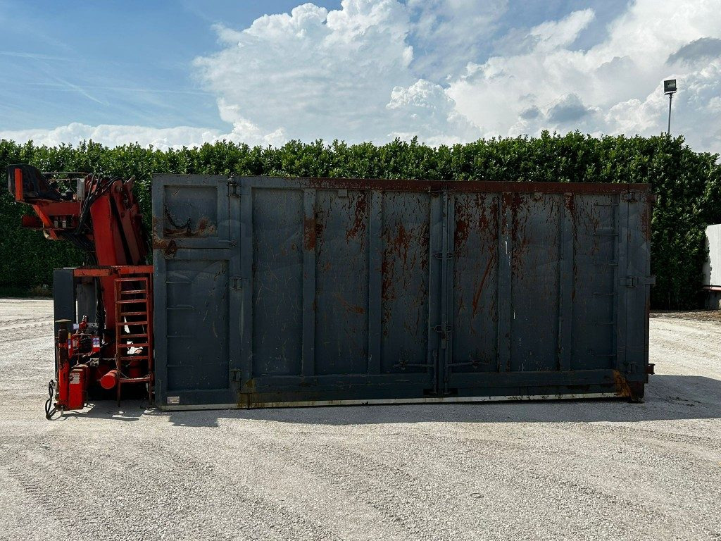 CONTAINER SCARRABILE USATO A CIELO APERTO CON GRU - Kancalı konteyner: fotoğraf 3 CONTAINER SCARRABILE USATO A CIELO APERTO CON GRU - Kancalı konteyner: fotoğraf 3