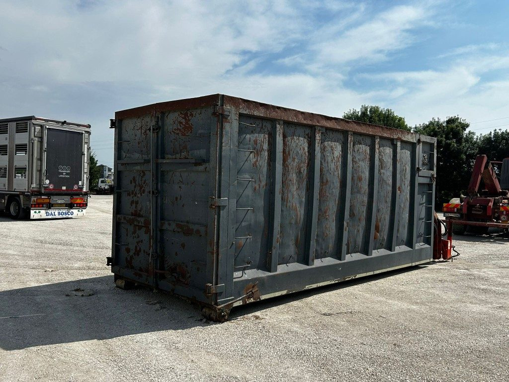 CONTAINER SCARRABILE USATO A CIELO APERTO CON GRU - Kancalı konteyner: fotoğraf 5 CONTAINER SCARRABILE USATO A CIELO APERTO CON GRU - Kancalı konteyner: fotoğraf 5