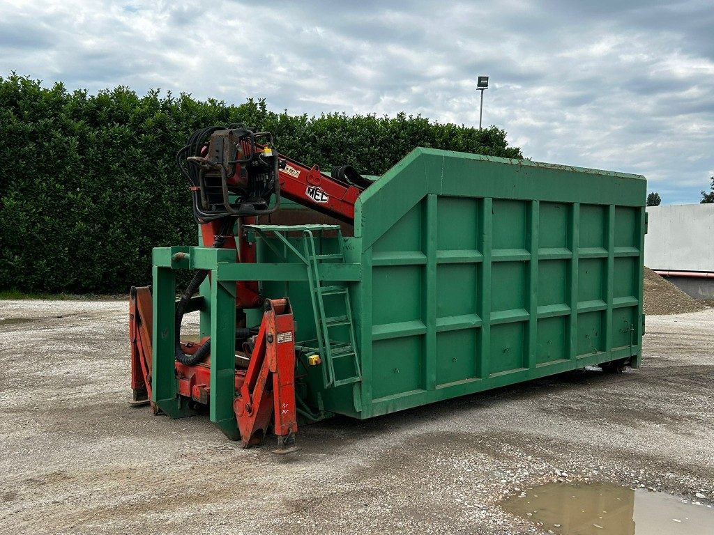 CONTAINER SCARRABILE USATO A CIELO APERTO + GRU - Kancalı konteyner: fotoğraf 1 CONTAINER SCARRABILE USATO A CIELO APERTO + GRU - Kancalı konteyner: fotoğraf 1