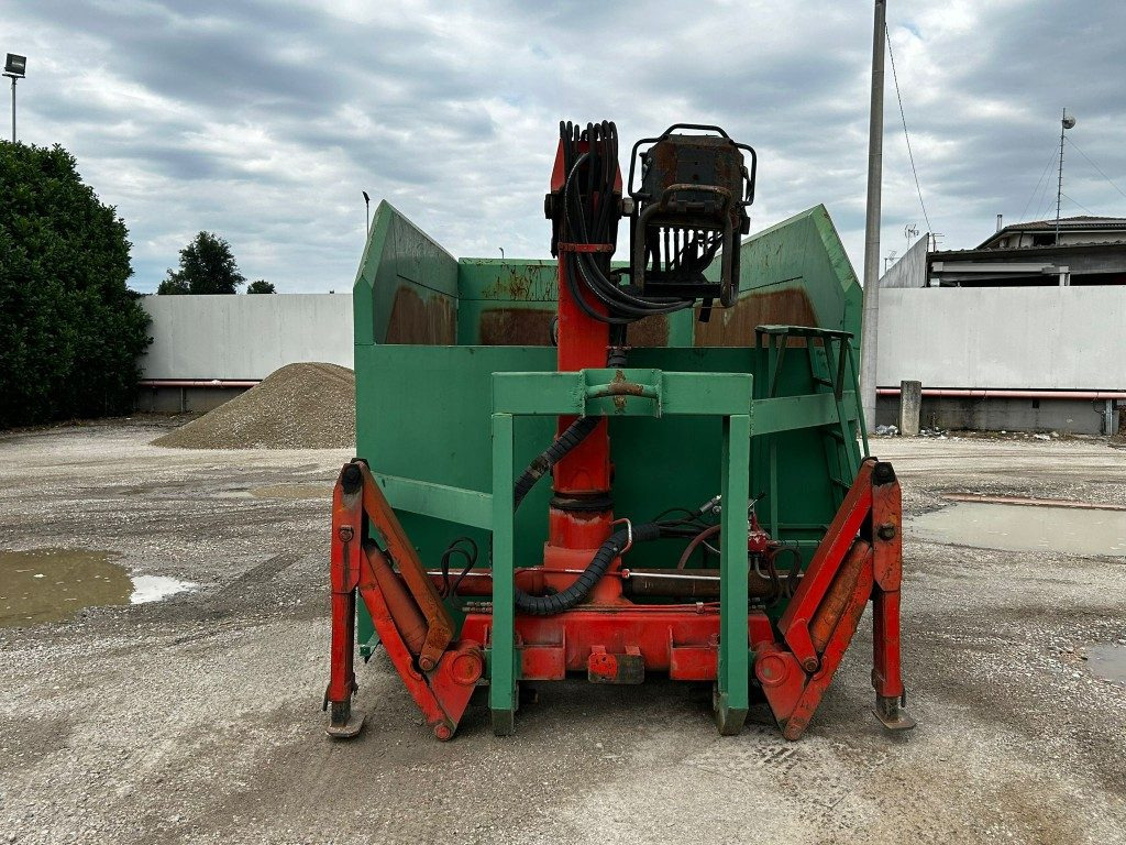 CONTAINER SCARRABILE USATO A CIELO APERTO + GRU - Kancalı konteyner: fotoğraf 2 CONTAINER SCARRABILE USATO A CIELO APERTO + GRU - Kancalı konteyner: fotoğraf 2