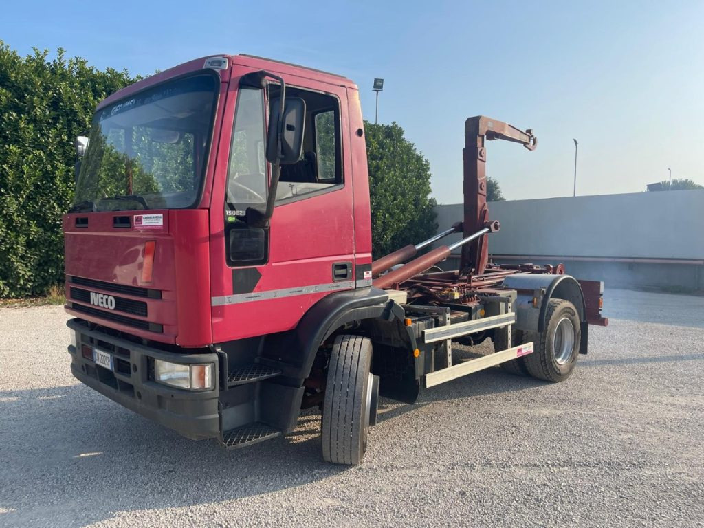 FIAT IVECO EUROCARGO 150E23 - Kancalı yükleyici kamyon: fotoğraf 1 FIAT IVECO EUROCARGO 150E23 - Kancalı yükleyici kamyon: fotoğraf 1