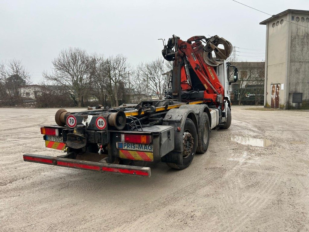 IVECO STRALIS 260S42 SCARRABILE USATO CON GRU - Kancalı yükleyici kamyon: fotoğraf 5 IVECO STRALIS 260S42 SCARRABILE USATO CON GRU - Kancalı yükleyici kamyon: fotoğraf 5