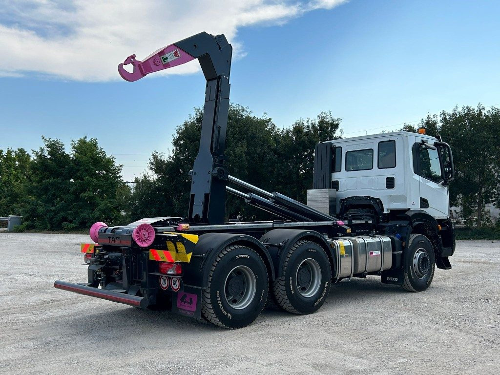 IVECO TRAKKER T-WAY AD380T NUOVO SCARRABILE - Kancalı yükleyici kamyon: fotoğraf 5 IVECO TRAKKER T-WAY AD380T NUOVO SCARRABILE - Kancalı yükleyici kamyon: fotoğraf 5