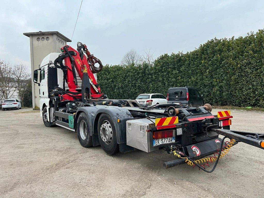 MAN TGX 26.480 SCARRABILE CON GRU - Kancalı yükleyici kamyon: fotoğraf 5 MAN TGX 26.480 SCARRABILE CON GRU - Kancalı yükleyici kamyon: fotoğraf 5