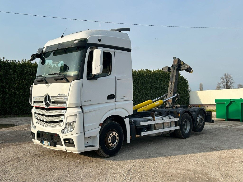 MERCEDES ACTROS 25.51 SCARRABILE - Kancalı yükleyici kamyon: fotoğraf 1 MERCEDES ACTROS 25.51 SCARRABILE - Kancalı yükleyici kamyon: fotoğraf 1