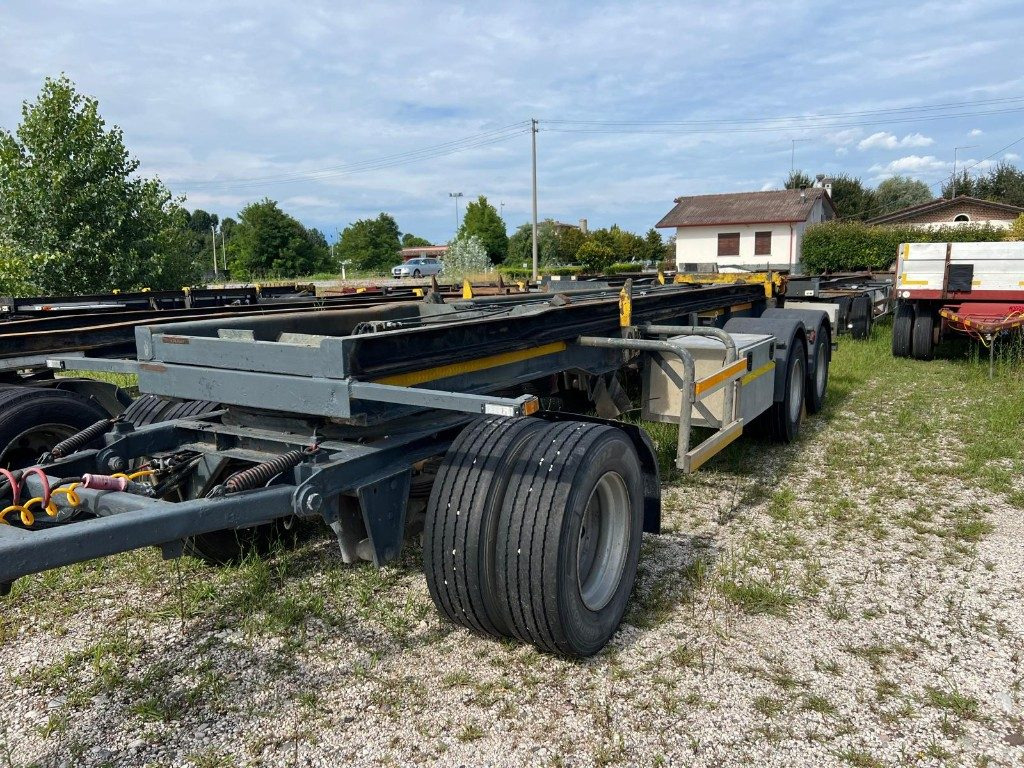 PIACENZA RIMORCHIO PIACENZA SCARRABILE BALESTRATO - Kancali yükleyici/ Hidrolift römork: fotoğraf 2 PIACENZA RIMORCHIO PIACENZA SCARRABILE BALESTRATO - Kancali yükleyici/ Hidrolift römork: fotoğraf 2