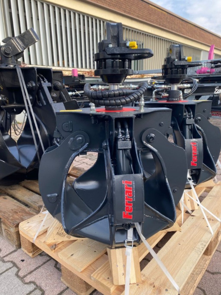 POLIPO NUOVO MARCA FERRARI 4 PALE - Çeneli kepçe: fotoğraf 1 POLIPO NUOVO MARCA FERRARI 4 PALE - Çeneli kepçe: fotoğraf 1