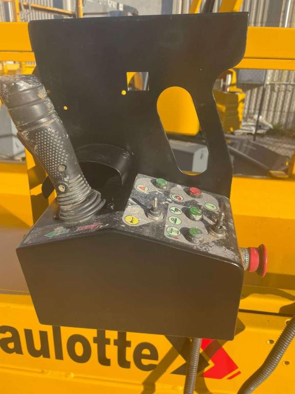 Haulotte COMPACT 10N - Makasli platform: fotoğraf 3 Haulotte COMPACT 10N - Makasli platform: fotoğraf 3