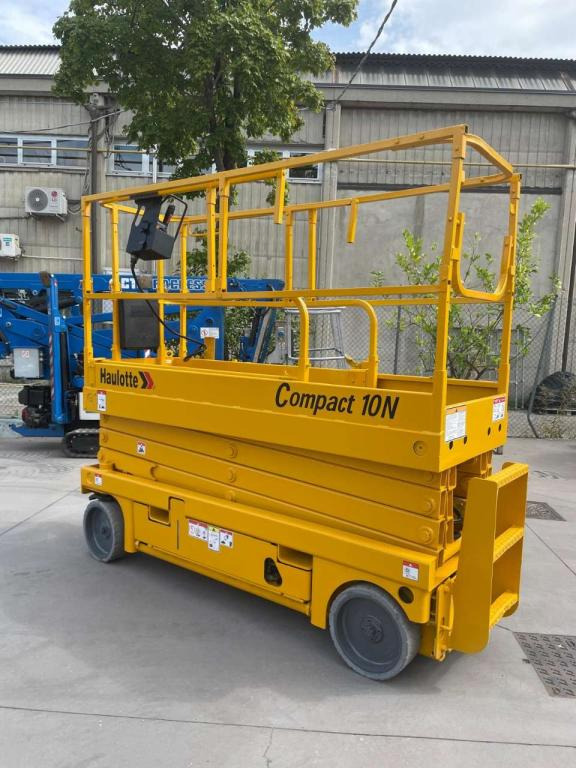 Haulotte COMPACT 10N - Makasli platform: fotoğraf 4 Haulotte COMPACT 10N - Makasli platform: fotoğraf 4