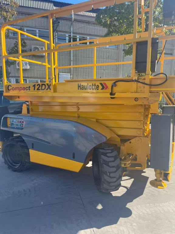 Haulotte COMPACT 12DX - Makasli platform: fotoğraf 3 Haulotte COMPACT 12DX - Makasli platform: fotoğraf 3