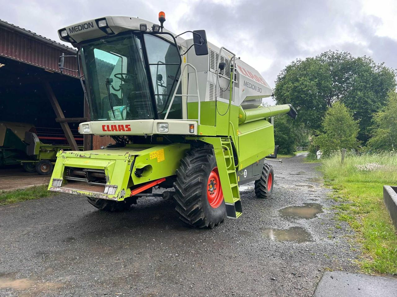 CLAAS Medion 310 - Biçerdöver: fotoğraf 3 CLAAS Medion 310 - Biçerdöver: fotoğraf 3