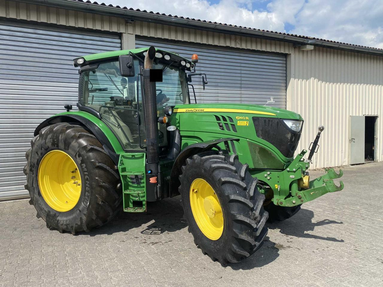 John Deere 6140R - Traktör: fotoğraf 1 John Deere 6140R - Traktör: fotoğraf 1