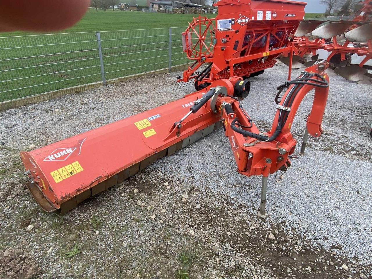 Kuhn TBES 262 - Banket biçme makinası: fotoğraf 2 Kuhn TBES 262 - Banket biçme makinası: fotoğraf 2
