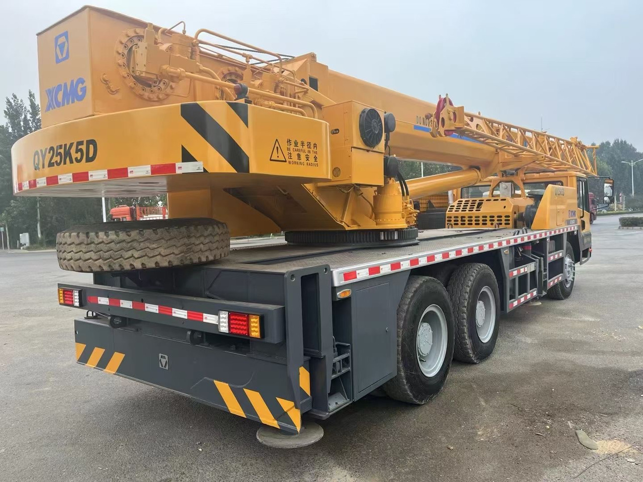 XCMG QY25K5D QY25K5C QY25K5-1 25 TON TRUCK CRANE - Mobil vinç: fotoğraf 4 XCMG QY25K5D QY25K5C QY25K5-1 25 TON TRUCK CRANE - Mobil vinç: fotoğraf 4