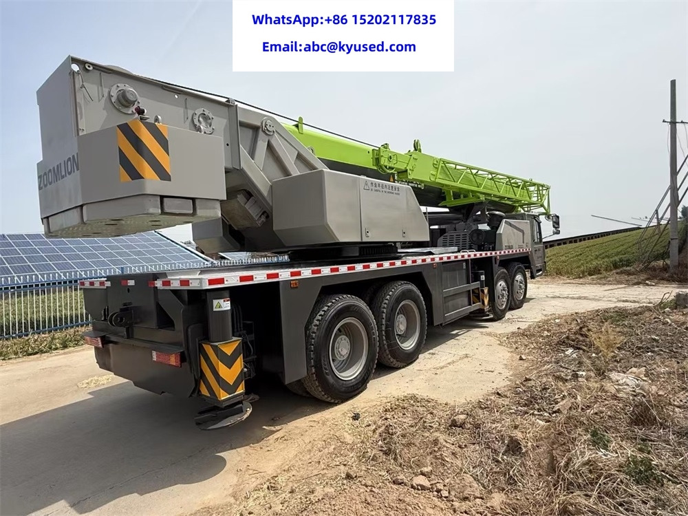 ZOOMLION ZTC700V QY70V 50Ton 70ton truck crane - Mobil vinç: fotoğraf 3 ZOOMLION ZTC700V QY70V 50Ton 70ton truck crane - Mobil vinç: fotoğraf 3