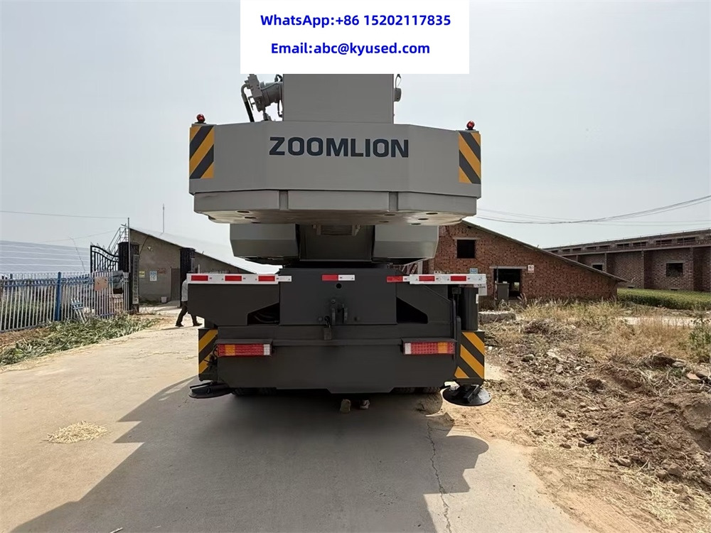 ZOOMLION ZTC700V QY70V 50Ton 70ton truck crane - Mobil vinç: fotoğraf 5 ZOOMLION ZTC700V QY70V 50Ton 70ton truck crane - Mobil vinç: fotoğraf 5