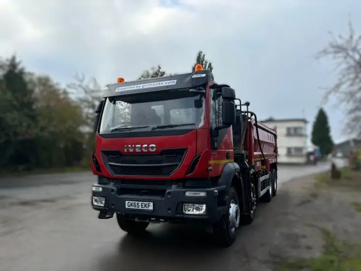 Iveco Trakker - Damperli kamyon: fotoğraf 1 Iveco Trakker - Damperli kamyon: fotoğraf 1