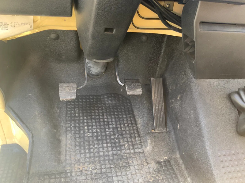 Binek araba Volkswagen Transporter 4WD T3 syncro: fotoğraf 16 Binek araba Volkswagen Transporter 4WD T3 syncro: fotoğraf 16