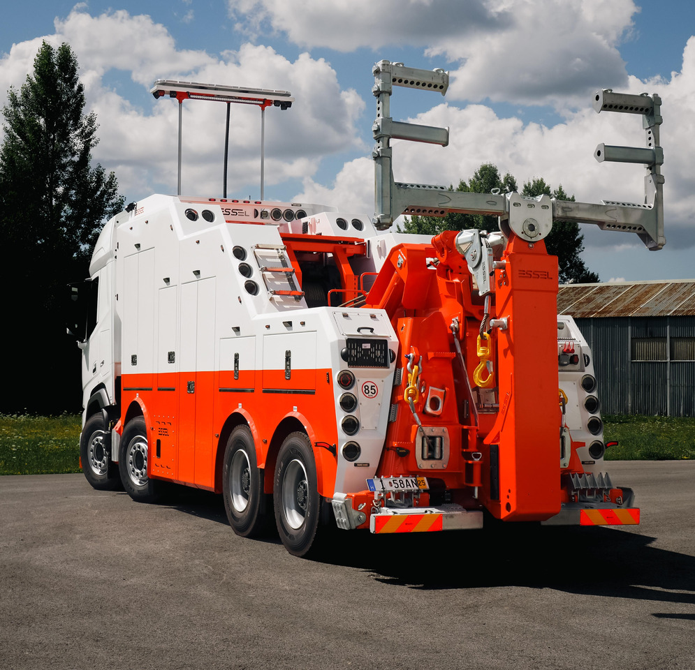 DAF530 FAD 8x4 T-REX 5- winches WHITE RHD - Çekici kamyonu: fotoğraf 4 DAF530 FAD 8x4 T-REX 5- winches WHITE RHD - Çekici kamyonu: fotoğraf 4