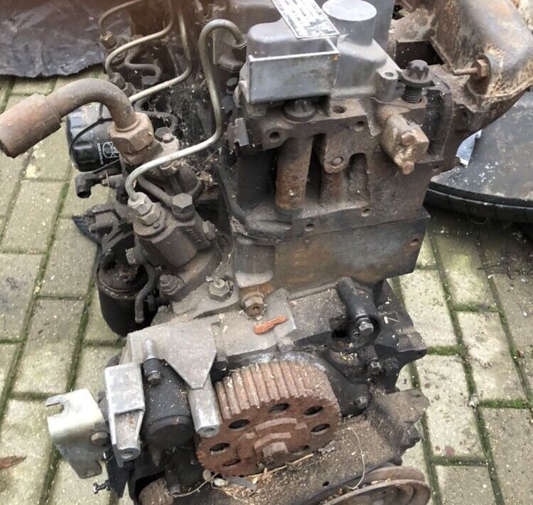 Deutz F4L1011F Kramer - Motor - Tekerlekli yükleyici: fotoğraf 4 Deutz F4L1011F Kramer - Motor - Tekerlekli yükleyici: fotoğraf 4