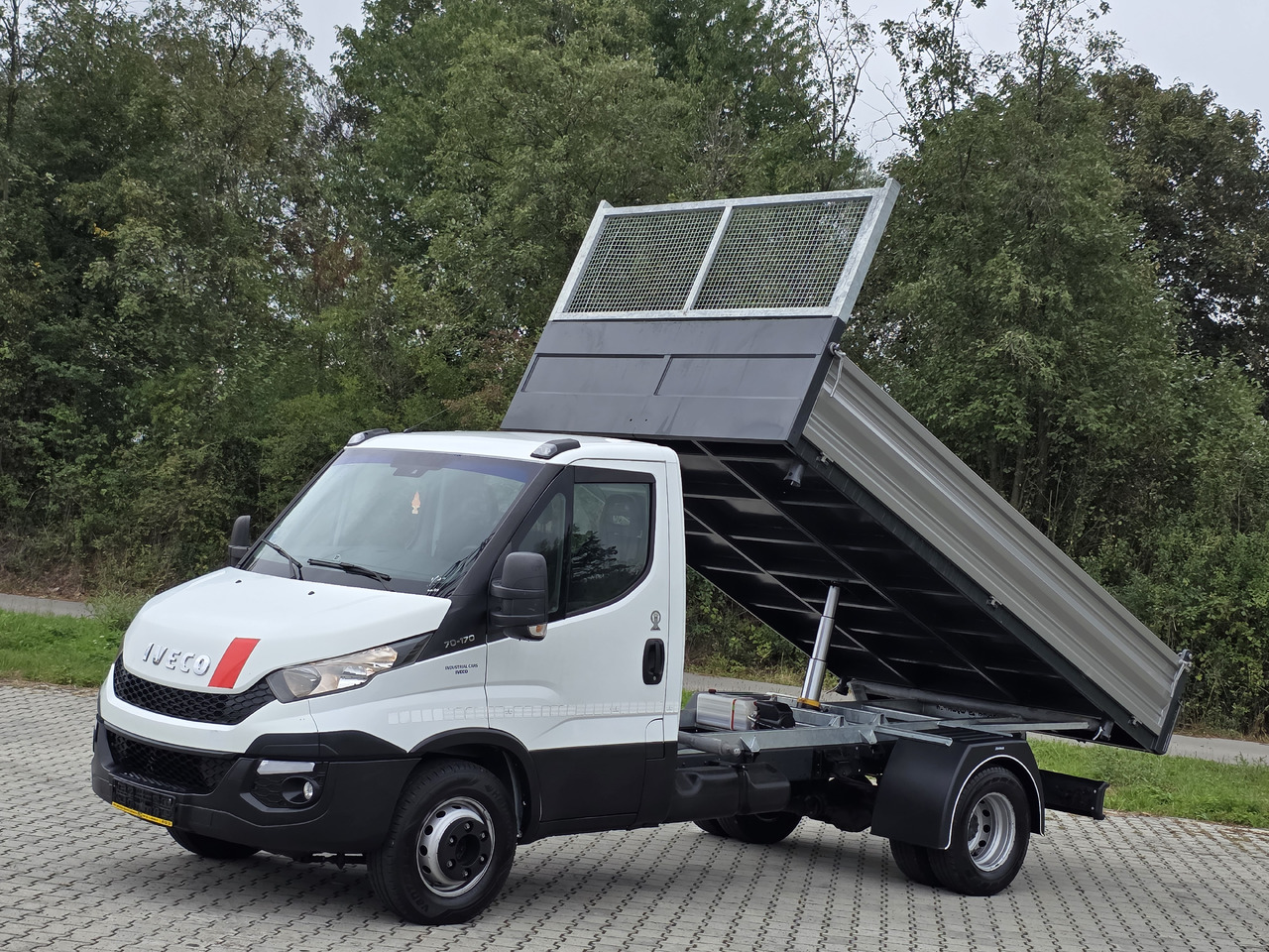 IVECO Daily 70c-17 Wywrotka 3.80 M ! Kiper 3-Stronny ! Klima ! 3.0 HPI * 170 Hp ! Super Stan ! Z Włoch ! - Damperli kamyonet: fotoğraf 1 IVECO Daily 70c-17 Wywrotka 3.80 M ! Kiper 3-Stronny ! Klima ! 3.0 HPI * 170 Hp ! Super Stan ! Z Włoch ! - Damperli kamyonet: fotoğraf 1