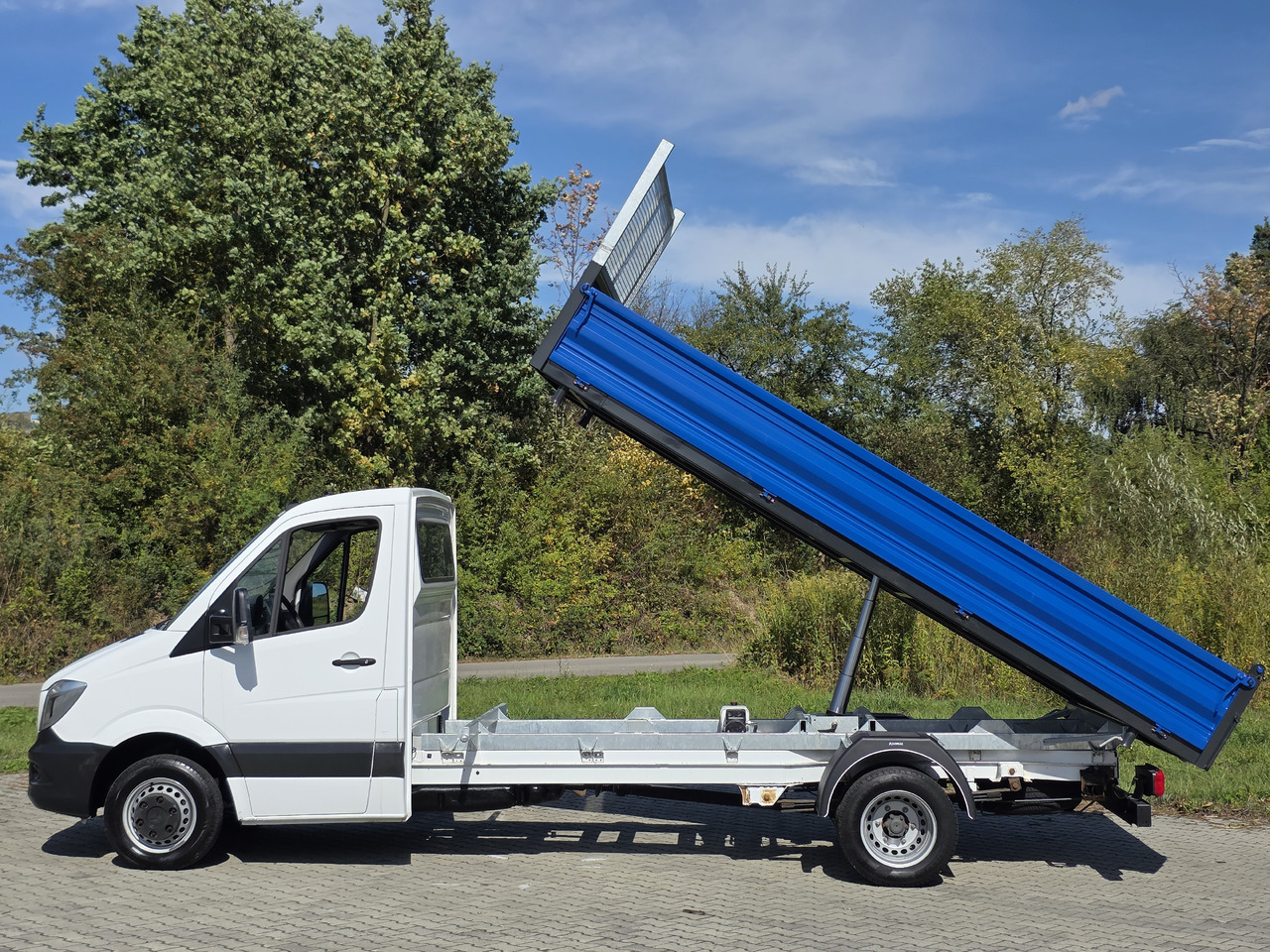 MERCEDES-BENZ Sprinter 419 CDI Wywrotka 4.50 M ! Kiper 3-Stronny ! Klima ! 3.0 CDI * 190 Km ! - Damperli kamyonet: fotoğraf 4 MERCEDES-BENZ Sprinter 419 CDI Wywrotka 4.50 M ! Kiper 3-Stronny ! Klima ! 3.0 CDI * 190 Km ! - Damperli kamyonet: fotoğraf 4
