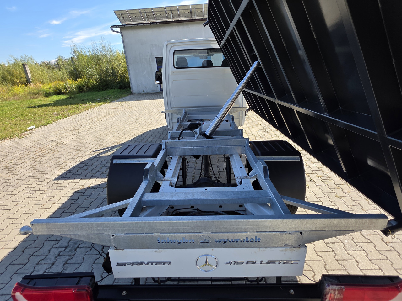 Damperli kamyonet MERCEDES-BENZ Sprinter 419 CDI Wywrotka 4.50 M ! Kiper 3-Stronny ! Klima ! 3.0 CDI * 190 Km !: fotoğraf 17 Damperli kamyonet MERCEDES-BENZ Sprinter 419 CDI Wywrotka 4.50 M ! Kiper 3-Stronny ! Klima ! 3.0 CDI * 190 Km !: fotoğraf 17