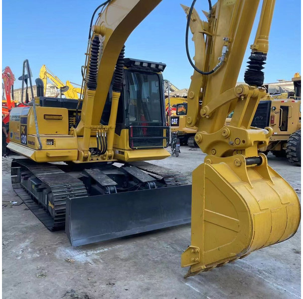 Komatsu PC130 - Paletli ekskavatör: fotoğraf 3 Komatsu PC130 - Paletli ekskavatör: fotoğraf 3