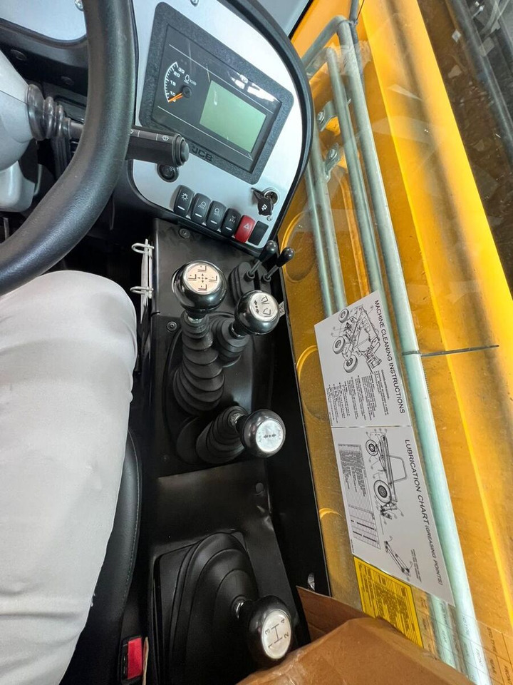 New JCB 530-110 telehandler - Teleskopik yükleyici: fotoğraf 2 New JCB 530-110 telehandler - Teleskopik yükleyici: fotoğraf 2