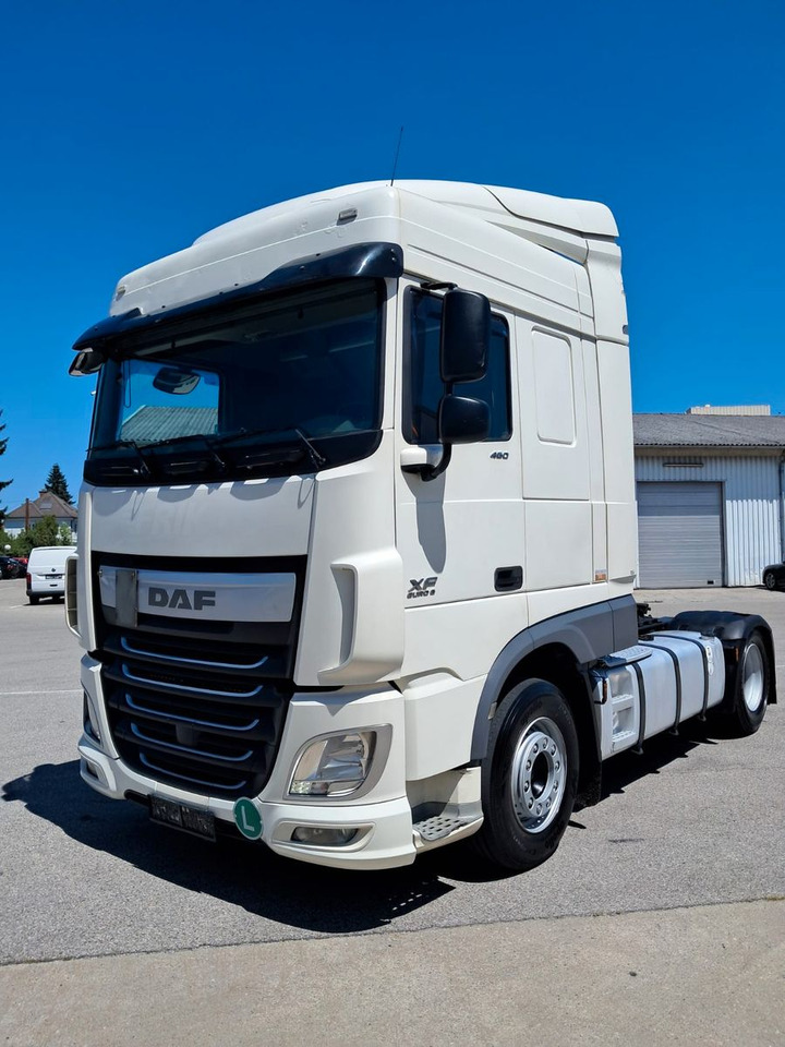 DAF XF 18.460 Schubboden | Klima | Retarder | Differ - Çekici: fotoğraf 1 DAF XF 18.460 Schubboden | Klima | Retarder | Differ - Çekici: fotoğraf 1