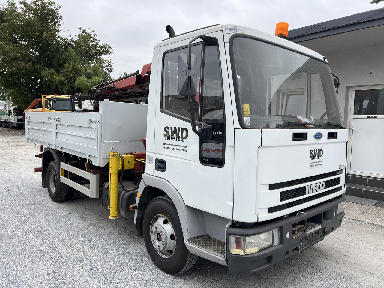 IVECO EUROCARGO 75E15 Kipper mit Kran - Damperli kamyon, Vinçli kamyon: fotoğraf 1 IVECO EUROCARGO 75E15 Kipper mit Kran - Damperli kamyon, Vinçli kamyon: fotoğraf 1