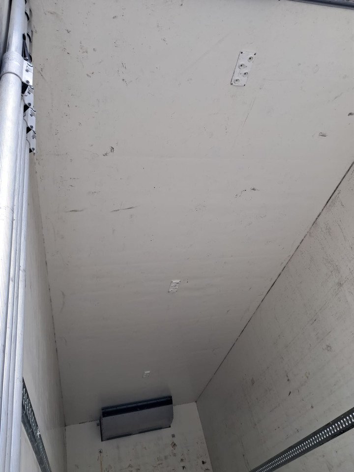 Refrijeratör kamyon MERCEDES-BENZ Antos 1833 Kühlkoffer LBW | Standheizung | Euro 6: fotoğraf 13