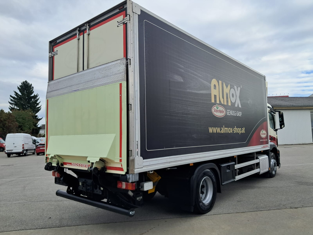 Refrijeratör kamyon MERCEDES-BENZ Antos 1833 Kühlkoffer LBW | Standheizung | Euro 6: fotoğraf 6