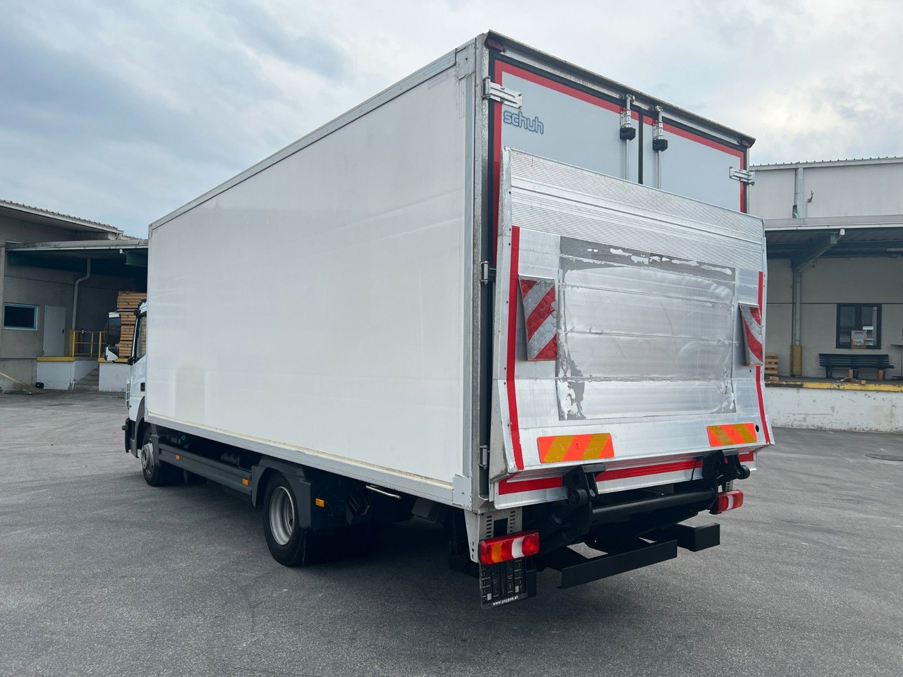 Mercedes-Benz Atego 8.21 Kühlkoffer LBW | Klima | Tempo | Dif - Refrijeratör kamyon: fotoğraf 4 Mercedes-Benz Atego 8.21 Kühlkoffer LBW | Klima | Tempo | Dif - Refrijeratör kamyon: fotoğraf 4