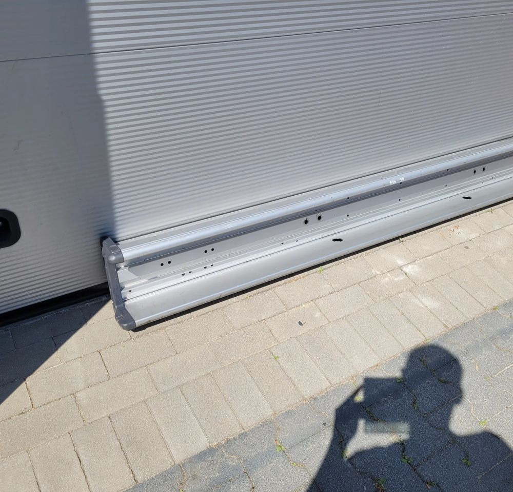 BELKA ZDERZAK SCANIA 2266598 ORYGINAŁ CHWALIM116 - Tampon - Kamyon: fotoğraf 2 BELKA ZDERZAK SCANIA 2266598 ORYGINAŁ CHWALIM116 - Tampon - Kamyon: fotoğraf 2