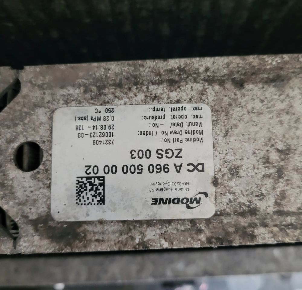 CHŁODNICE MERCEDES ACTROS MP4 KOMPLET - Soğutma sistemi - Kamyon: fotoğraf 3 CHŁODNICE MERCEDES ACTROS MP4 KOMPLET - Soğutma sistemi - Kamyon: fotoğraf 3