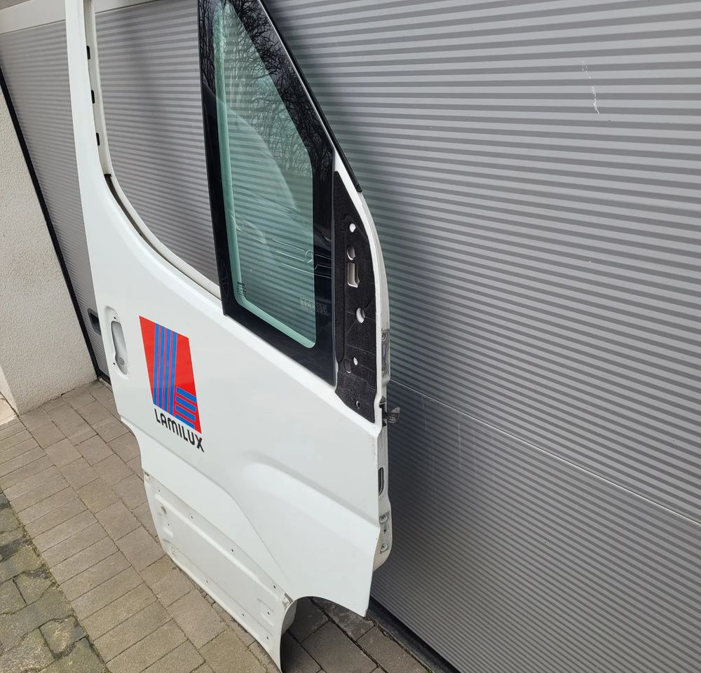 DRZWI IVECO DAILY NM RH. LUB LH. CANA ZA SZT. CHWALIM116 - Kapı ve yedek parça - Kamyonet: fotoğraf 3 DRZWI IVECO DAILY NM RH. LUB LH. CANA ZA SZT. CHWALIM116 - Kapı ve yedek parça - Kamyonet: fotoğraf 3