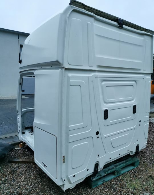 KABINA MERCEDES ACTROS MP4 GIGA BDF - Kabin - Kamyon: fotoğraf 3 KABINA MERCEDES ACTROS MP4 GIGA BDF - Kabin - Kamyon: fotoğraf 3