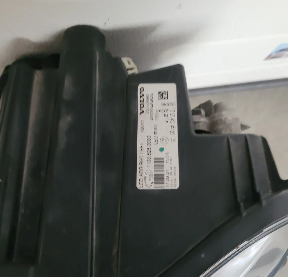 LAMPA LED LH. VOLVO FH5 23752680 ORYGINAŁ CHWALIM116 - Işık/ Işıklandırma - Kamyon: fotoğraf 2 LAMPA LED LH. VOLVO FH5 23752680 ORYGINAŁ CHWALIM116 - Işık/ Işıklandırma - Kamyon: fotoğraf 2