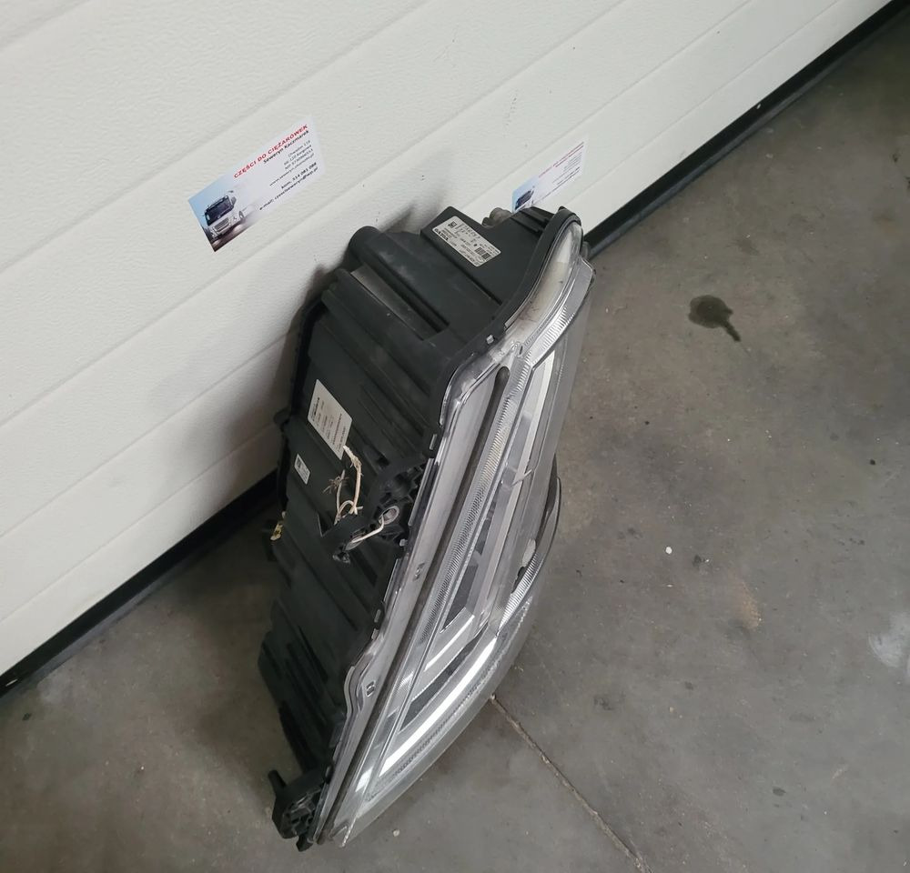 LAMPA LED LH. VOLVO FH5 23752680 ORYGINAŁ CHWALIM116 - Işık/ Işıklandırma - Kamyon: fotoğraf 3 LAMPA LED LH. VOLVO FH5 23752680 ORYGINAŁ CHWALIM116 - Işık/ Işıklandırma - Kamyon: fotoğraf 3