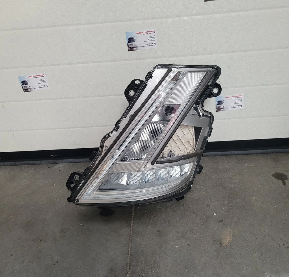 LAMPA LED LH VOLVO FH5 ORYGINAŁ 24056511 CHWALIM116 - Işık/ Işıklandırma - Kamyon: fotoğraf 1 LAMPA LED LH VOLVO FH5 ORYGINAŁ 24056511 CHWALIM116 - Işık/ Işıklandırma - Kamyon: fotoğraf 1