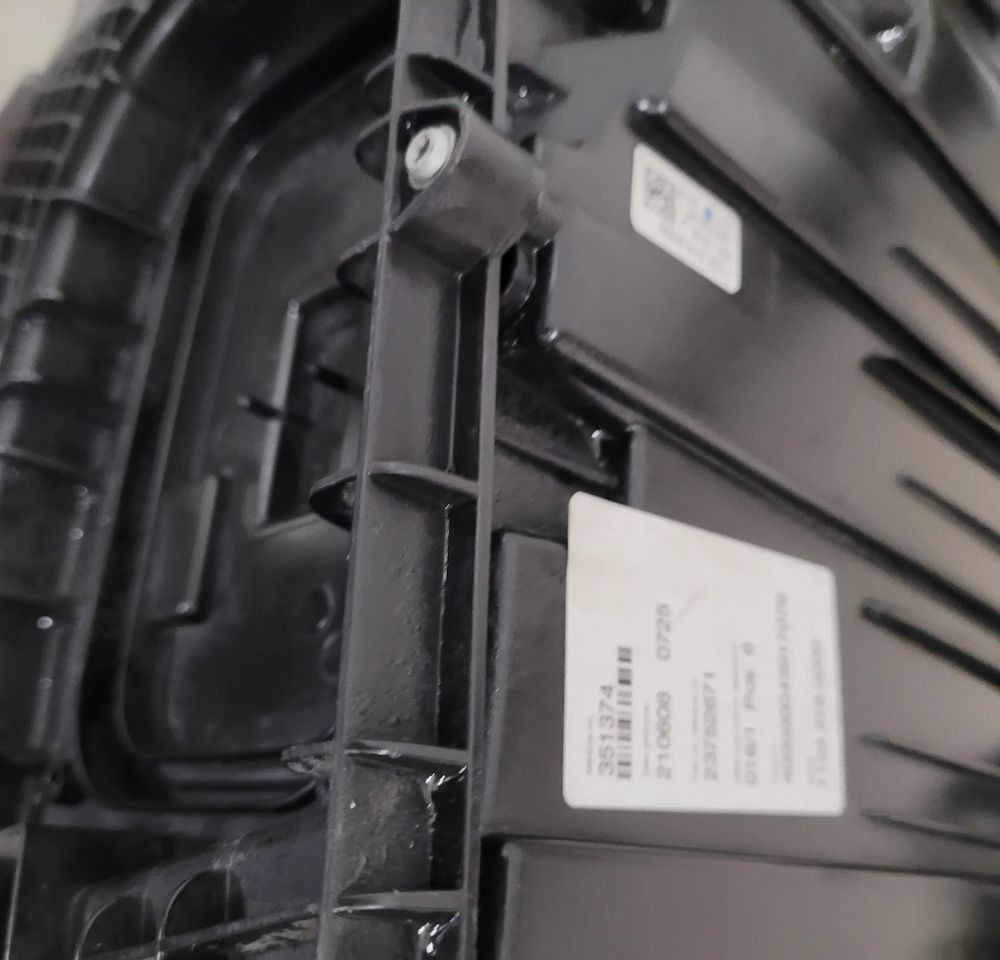 LAMPA LED VOLVO FH5 RH 23752671 ORYGINAŁ - Işık/ Işıklandırma - Kamyon: fotoğraf 5 LAMPA LED VOLVO FH5 RH 23752671 ORYGINAŁ - Işık/ Işıklandırma - Kamyon: fotoğraf 5