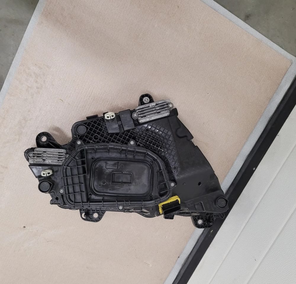 LAMPA LED VOLVO FH5 RH 23752671 ORYGINAŁ - Işık/ Işıklandırma - Kamyon: fotoğraf 4 LAMPA LED VOLVO FH5 RH 23752671 ORYGINAŁ - Işık/ Işıklandırma - Kamyon: fotoğraf 4