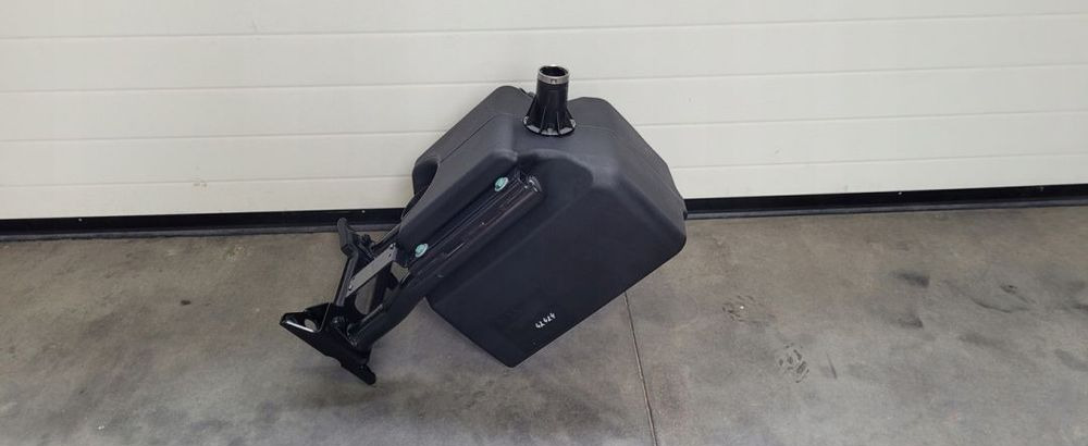 ZBIORNIK AD BLUE MAN TGS E6 81.15402 5047 - AdBlue tankı - Kamyon: fotoğraf 1 ZBIORNIK AD BLUE MAN TGS E6 81.15402 5047 - AdBlue tankı - Kamyon: fotoğraf 1