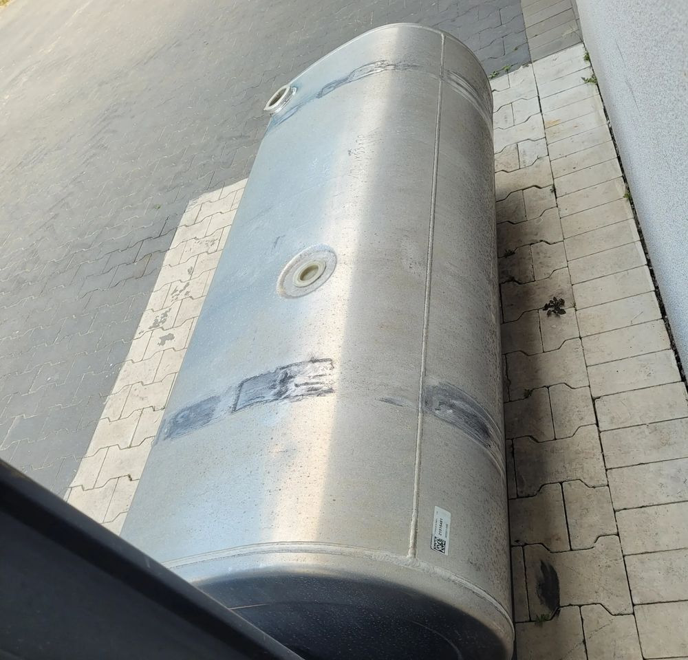 ZBIORNIK PALIWA VOLVO FH4 170X53X70 LOW DECK 540l - Yakıt tankı - Kamyon: fotoğraf 5 ZBIORNIK PALIWA VOLVO FH4 170X53X70 LOW DECK 540l - Yakıt tankı - Kamyon: fotoğraf 5