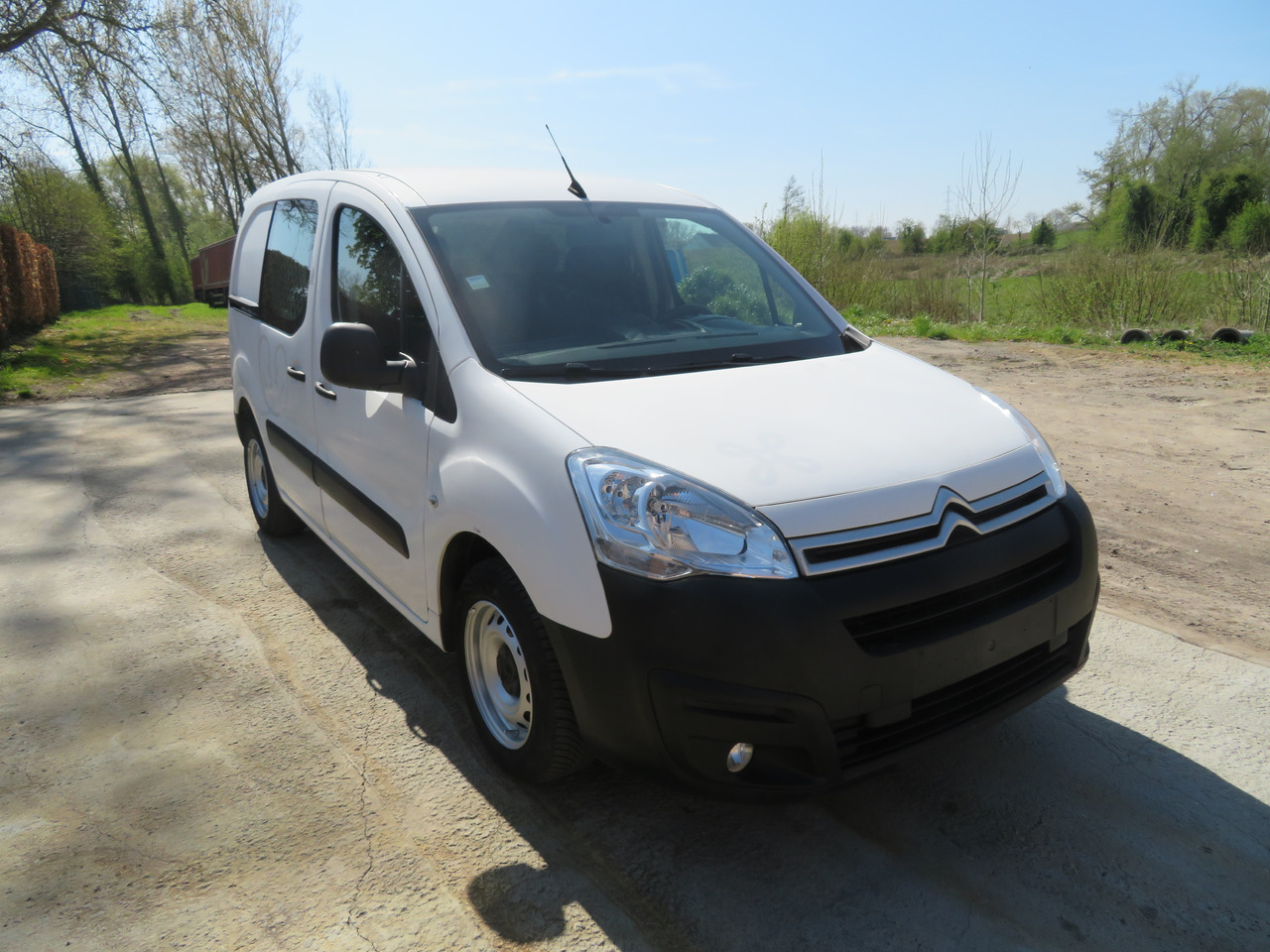 CITROËN Berlingo 1.6 BlueHDi CLUB - Panelvan: fotoğraf 1 CITROËN Berlingo 1.6 BlueHDi CLUB - Panelvan: fotoğraf 1