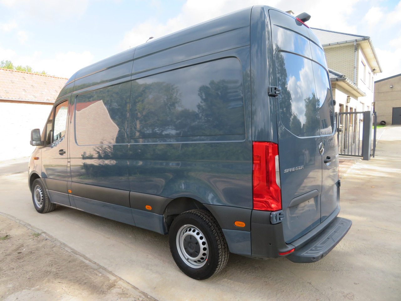 Mercedes-Benz Gesloten bestelwagen A2H2 - Panelvan: fotoğraf 5 Mercedes-Benz Gesloten bestelwagen A2H2 - Panelvan: fotoğraf 5