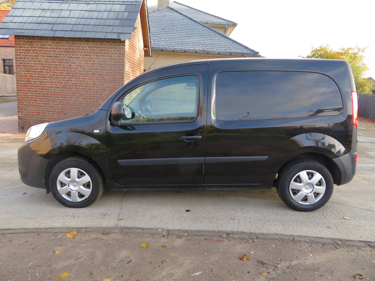Nissan NV250 1.5dCi - Küçük panelvan: fotoğraf 4 Nissan NV250 1.5dCi - Küçük panelvan: fotoğraf 4