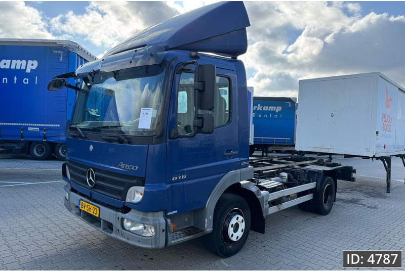 Mercedes-Benz Atego 816 Day Cab, Euro 5, BDF / EPS automatic / standklima / Hydraulic system - Konteynır taşıyıcı/ Yedek karoser kamyon: fotoğraf 1 Mercedes-Benz Atego 816 Day Cab, Euro 5, BDF / EPS automatic / standklima / Hydraulic system - Konteynır taşıyıcı/ Yedek karoser kamyon: fotoğraf 1